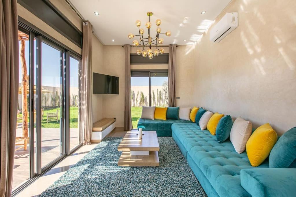 Villa Leila,Piscine , Grand Jardin, Jeux , Cuisiniere Marrakesh Exterior foto