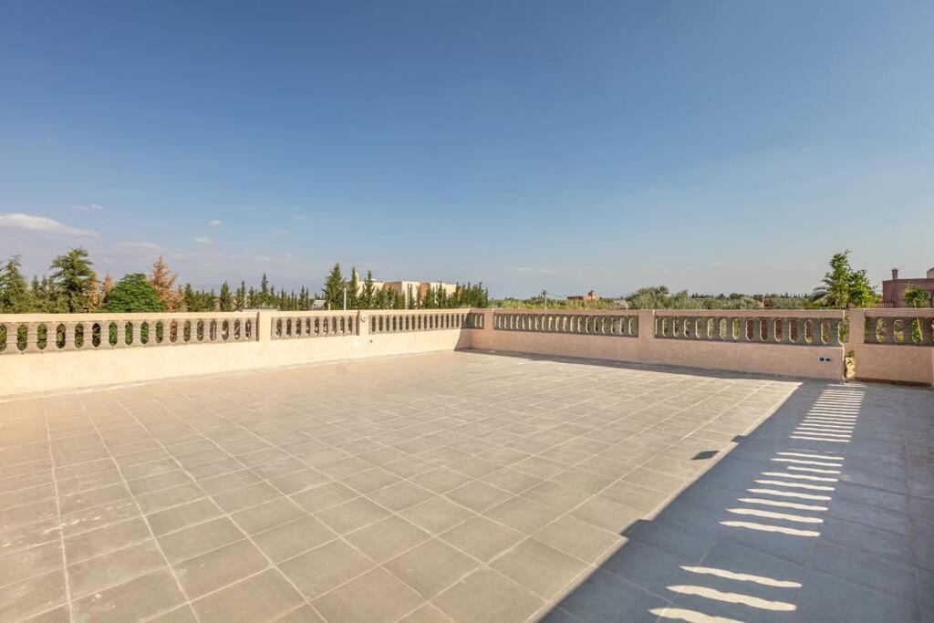 Villa Leila,Piscine , Grand Jardin, Jeux , Cuisiniere Marrakesh Exterior foto